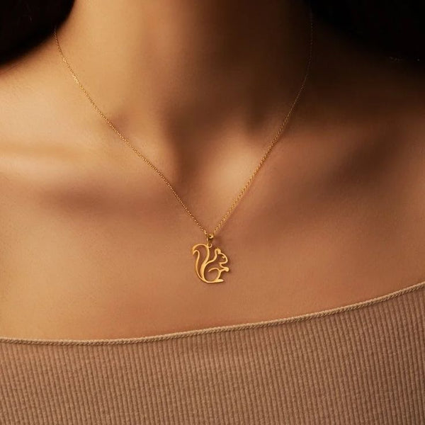 Squirrel Elegance Pendant - KraftedKey