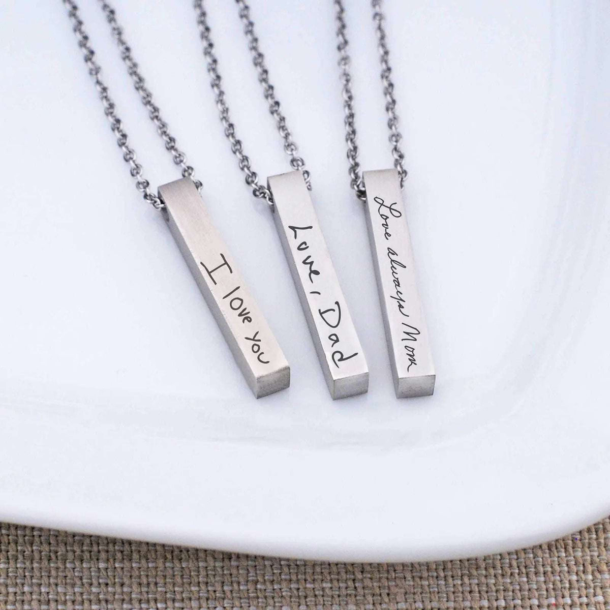 Vertical Pendant Engraving with Cursive or Alphabet Customization