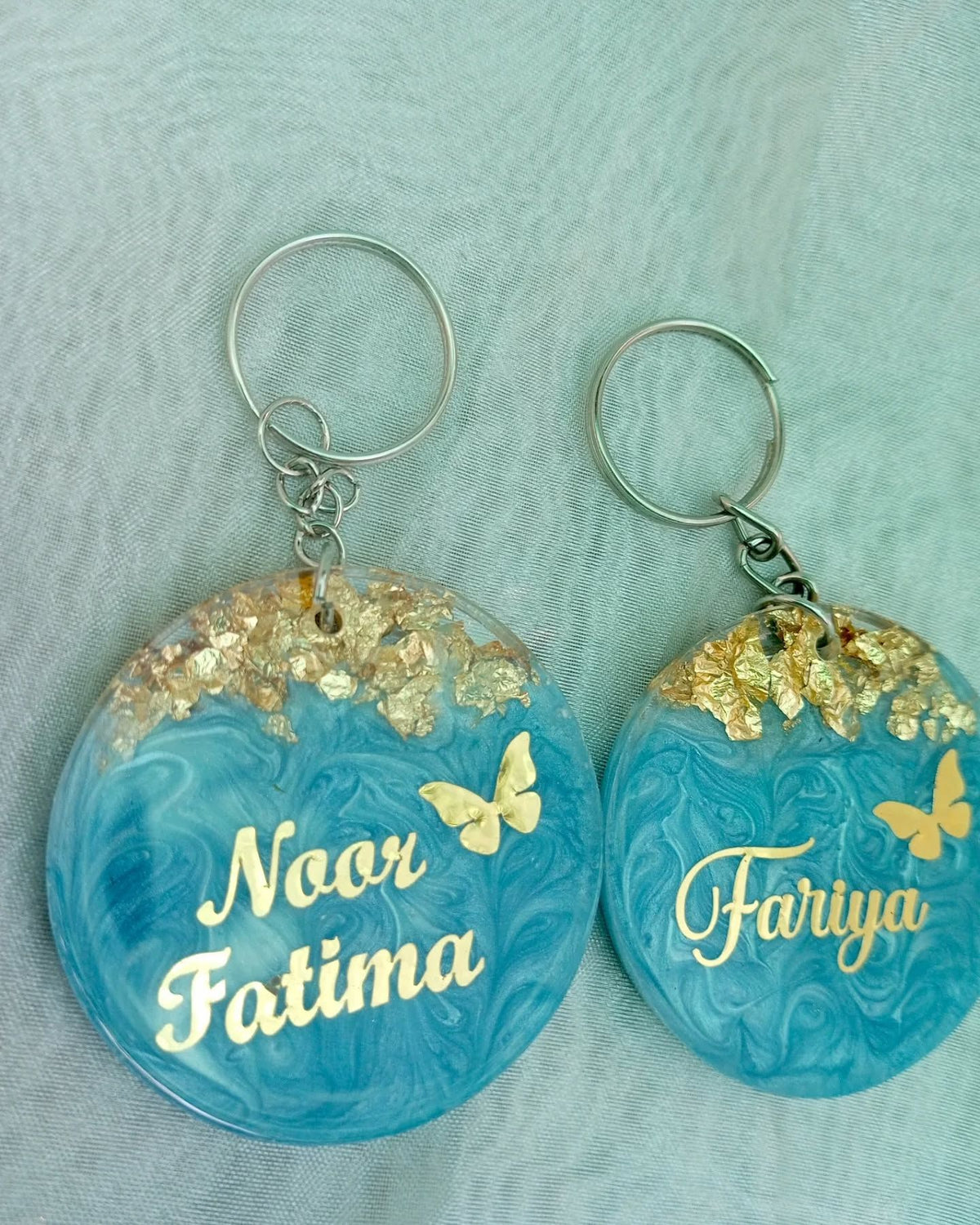 Custom Round Resin Keychain with Name or Initial – Personalized Gift