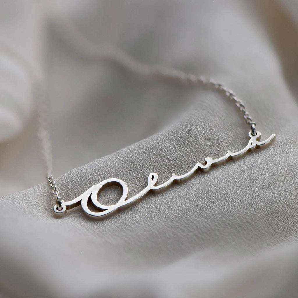 Signature Look Pendant With Name – Personalized Custom Jewelry